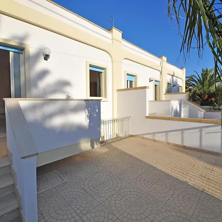 In Torre Suda, Racale Apartment *